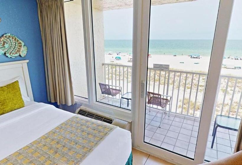 سوییت با چشم‌انداز دریا, Island Inn Beach Resort