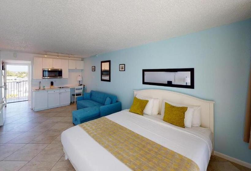استودیو استاندارد با تخت کینگ, Island Inn Beach Resort