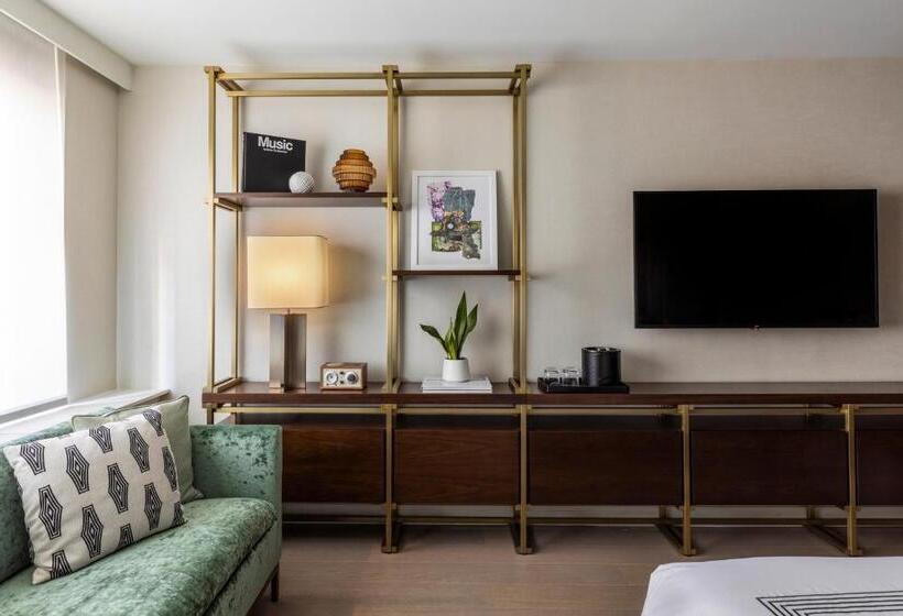 اتاق استاندارد با تخت بزرگ برای معلولان, Thompson Central Park New York, By Hyatt