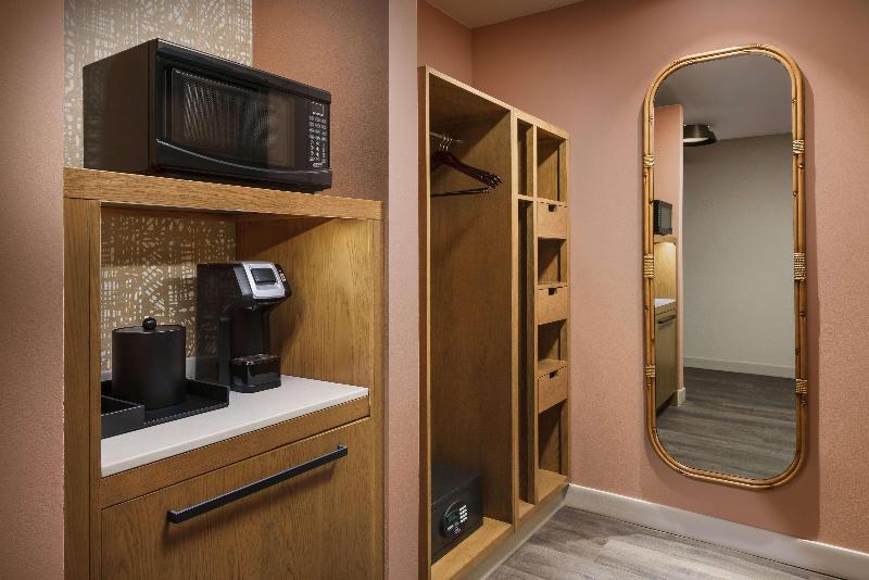 Люкс с Видом, Hilton Garden Inn St. Pete Beach