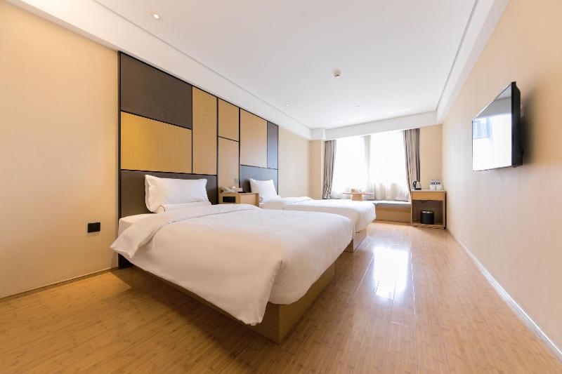 اتاق استاندارد با تخت بزرگ برای معلولان, Hilton Los Angeles Airport