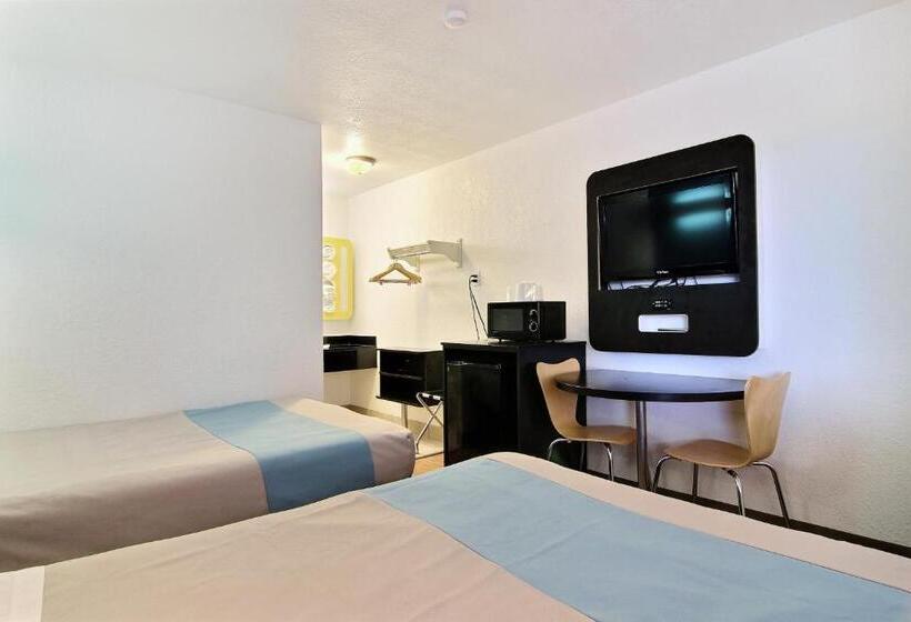 디럭스 4인 룸, Motel 6carlsbad, Nm