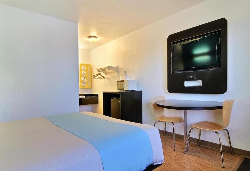 장애인을 위한 스탠다드 룸, Motel 6carlsbad, Nm