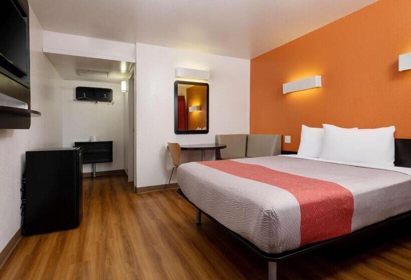 Номер Стандарт Адаптированный для Инвалидов, Motel 6 Pismo Beach, Ca