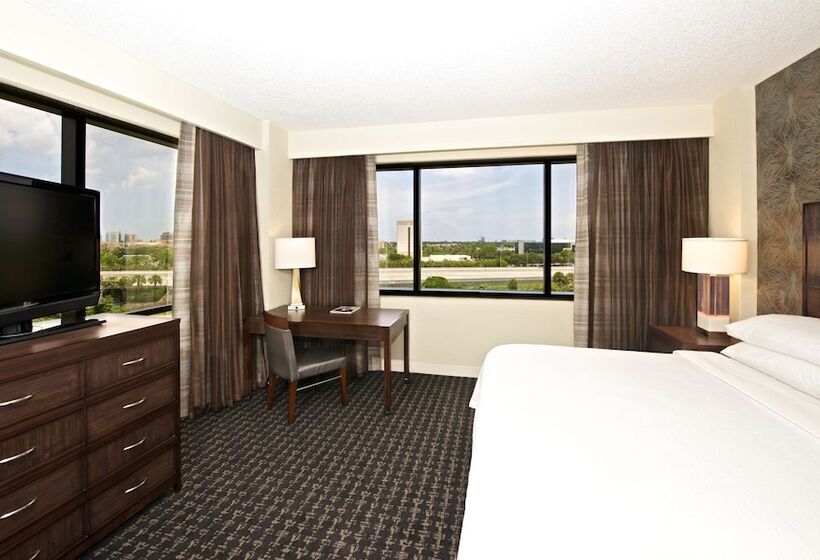 Люкс 2 Спальни, Embassy Suites By Hilton Palm Beach Gardens Pga Boulevard