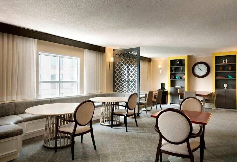 俱乐部房间, Sheraton Raleigh