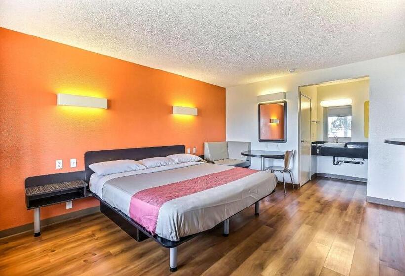 스탠다드 룸 킹사이즈 침대, Motel 6oakland, Ca  Embarcadero