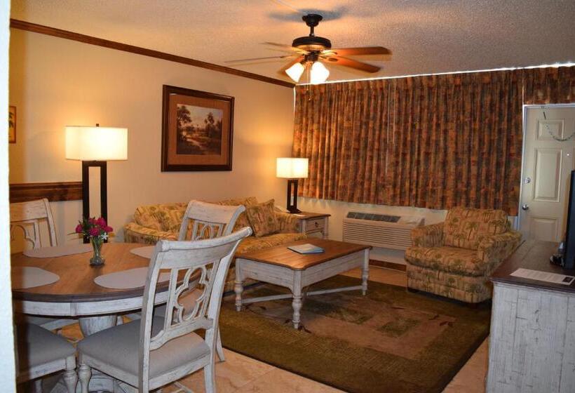 Люкс, Ocean Landings Resort
