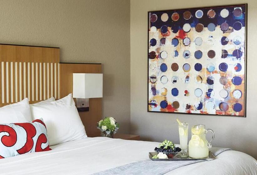 اتاق استاندارد با تخت بزرگ, Wyndham Orlando Resort International Drive