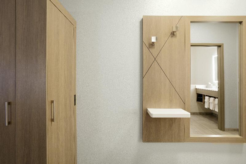 Стандартный Номер Кровать Кинг, Holiday Inn Express Hotel & Suites Grove City, An Ihg