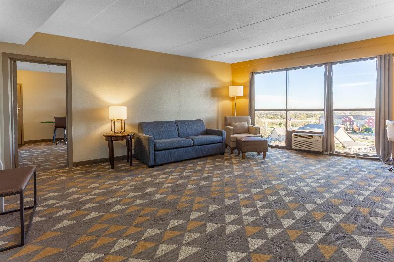 Suite Cama King, Holiday Inn Rockford, An Ihg