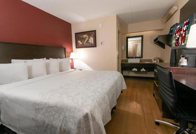 キングサイズベッドのスタンダードルーム, Red Roof Inn Plus+ University At Buffalo   Amherst
