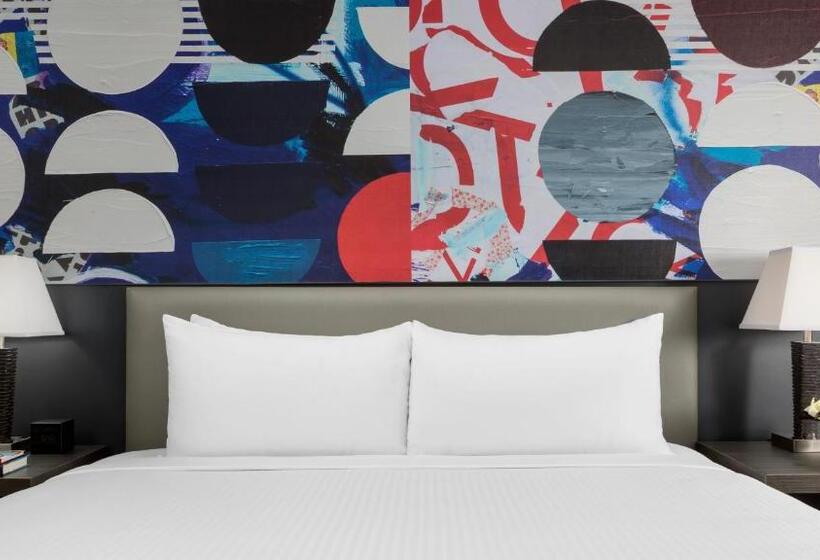 Студия Стандарт, Studio Allston Hotel Boston