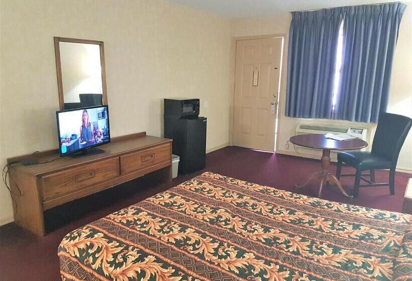 Номер Стандарт Индивидуальный, Swiss Village Inn