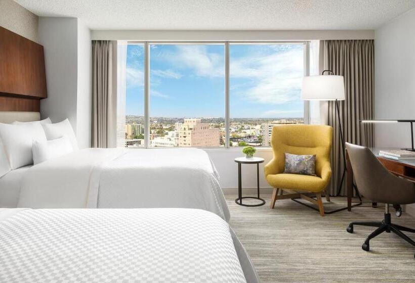 Номер Стандарт 2 Двуспальные Кровати, The Westin Long Beach