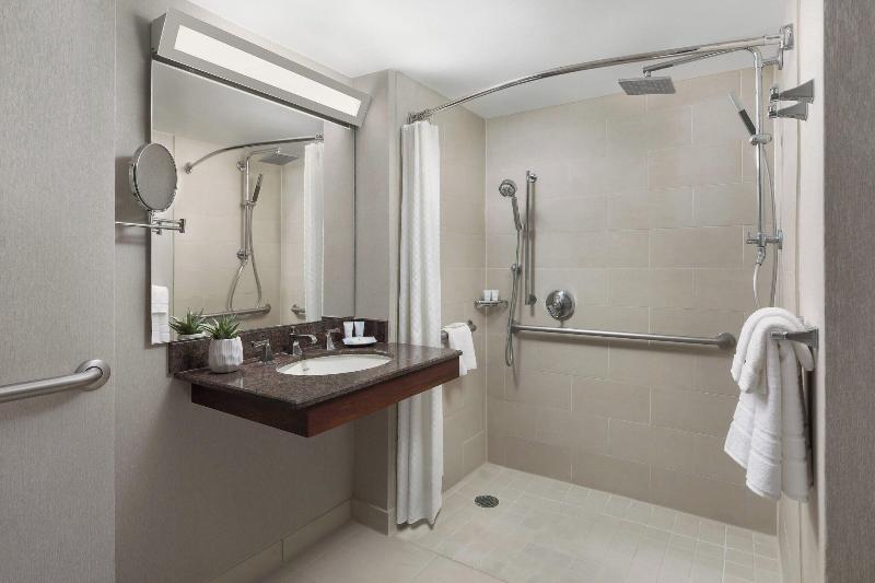 Стандартный Номер Кровать Кинг, The Westin Long Beach