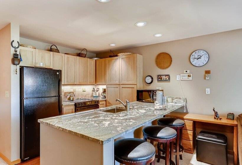 2침실 프리미엄 아파트, Simba Run Condos 2bed 2bath