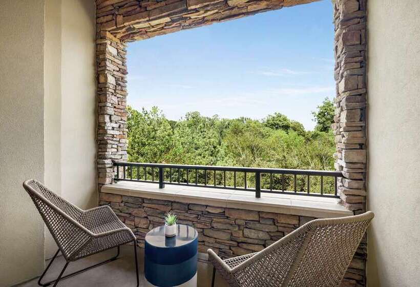 Стандартный Номер Кровать Кинг, The Woodlands Resort, Curio Collection By Hilton