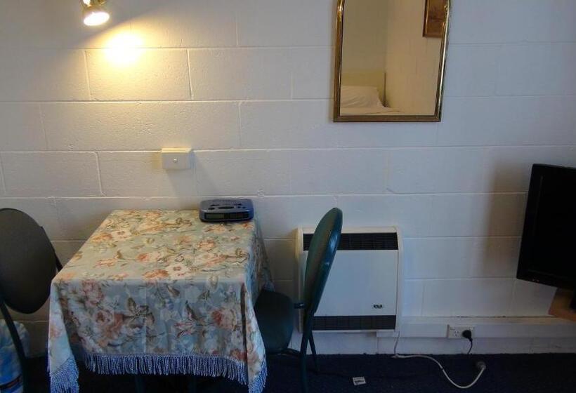 스탠다드 룸, Pathfinder Motel