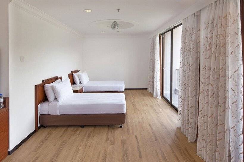 Семейный Номер Вид на Горы, Bayview Beach Resort