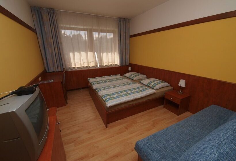 标准间, Holiday Hotel Macocha
