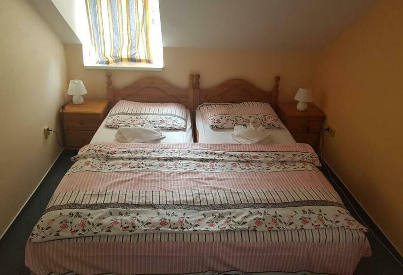 Quarto Estandar, Pension Villa Berolina