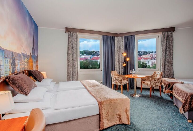 Семейный Номер, Plaza Prague Hotel   Czech Leading Hotels