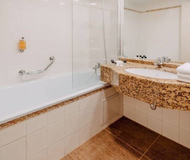 Номер Стандарт, Plaza Prague Hotel   Czech Leading Hotels