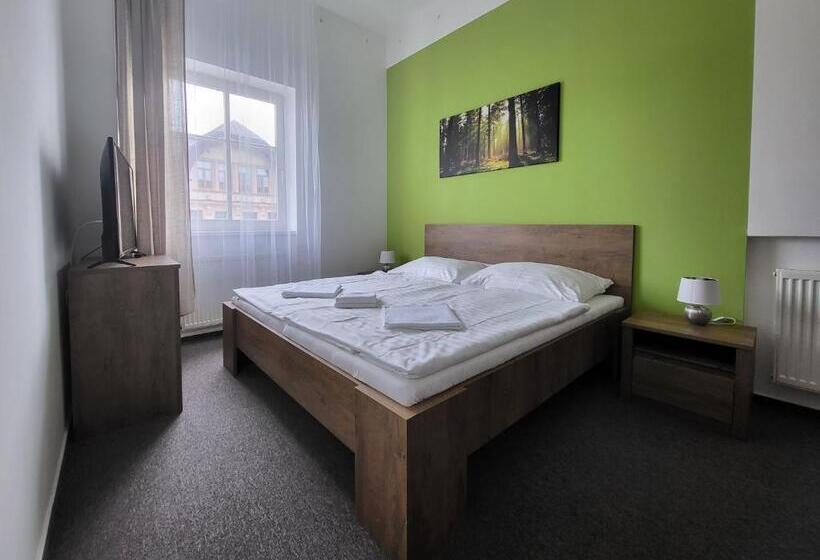 Номер Стандарт, Apartmány Hotelu Ostrý