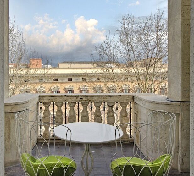 اتاق اجرایی, Grand Hotel Palace Rome