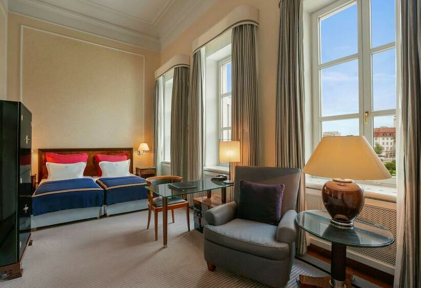 Номер Superior, Taschenbergpalais Kempinski