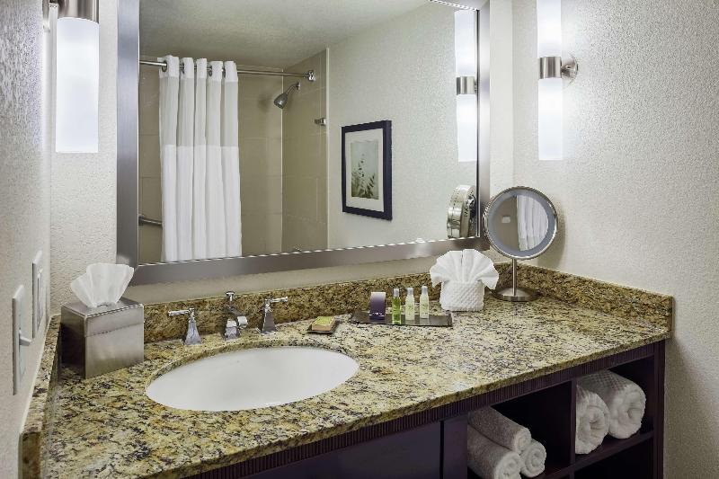 Стандартный Номер Кровать Кинг, Doubletree By Hilton San Antonio Downtown