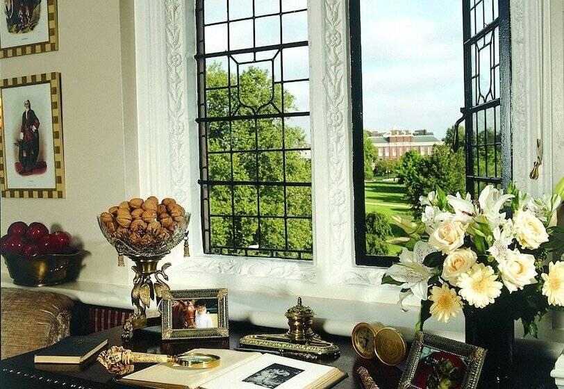 Полулюкс, Milestone Hotel Kensington
