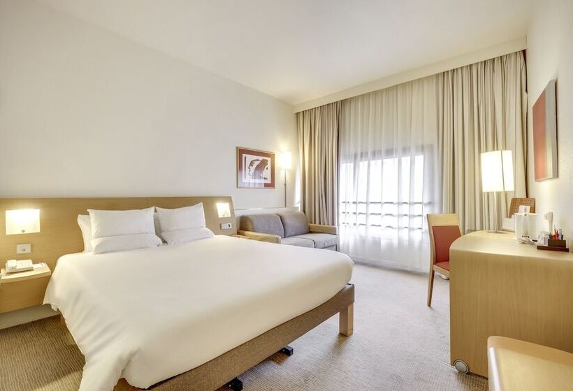 Номер Executive, Novotel Belfort Centre Atria