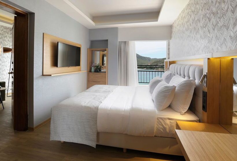 Люкс Executive Вид на Море, Dolce By Wyndham Athens Attica Riviera