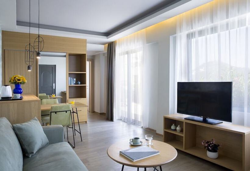 Люкс Executive Вид на Море, Dolce By Wyndham Athens Attica Riviera