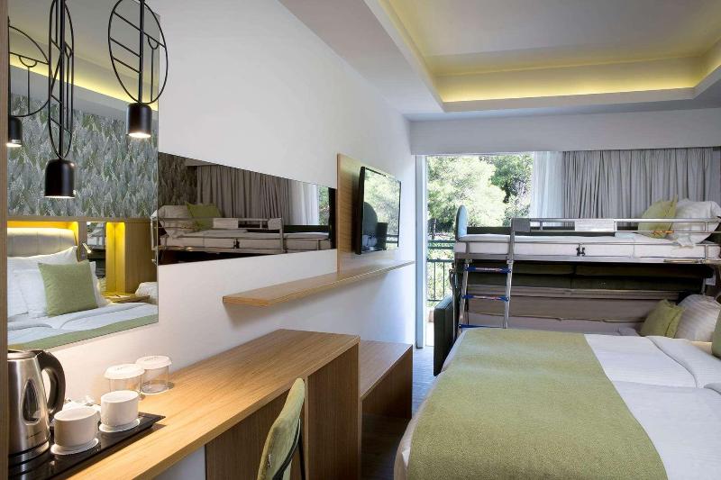 Номер Премиум, Dolce By Wyndham Athens Attica Riviera
