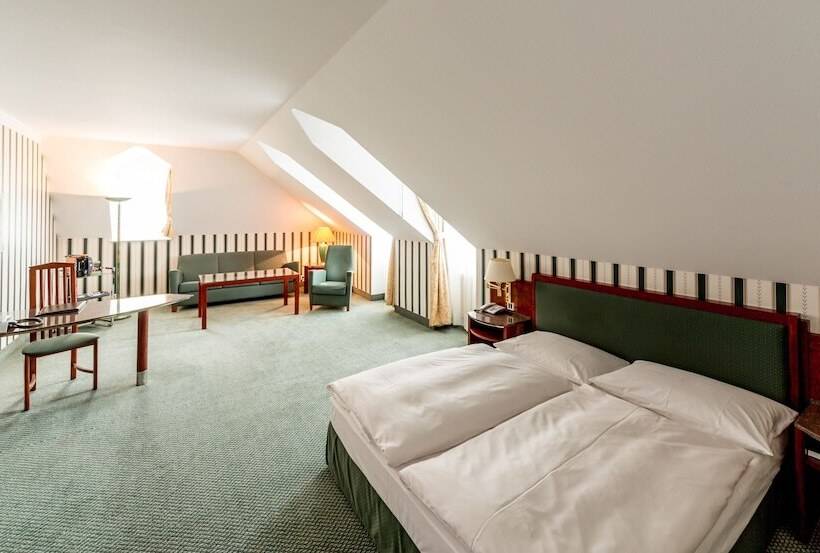 디럭스 룸, Dorint Herrenkrug Parkhotel Magdeburg