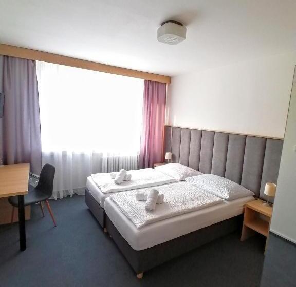Люкс Вид на Горы, Horský Hotel Jelenovská S Bazénem V Ceně