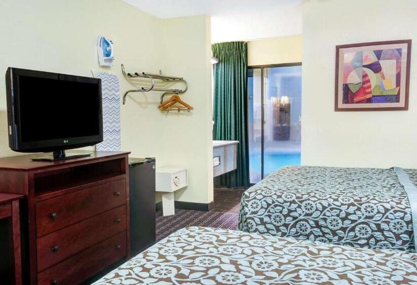 Номер Стандарт Адаптированный для Инвалидов, Days Inn By Wyndham Albuquerque West
