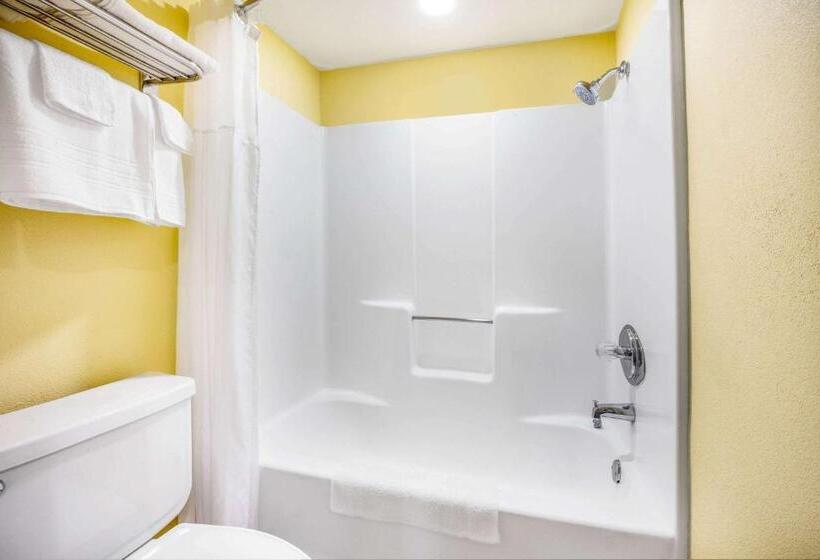 Номер Стандарт, Days Inn By Wyndham Banning Casino/outlet Mall