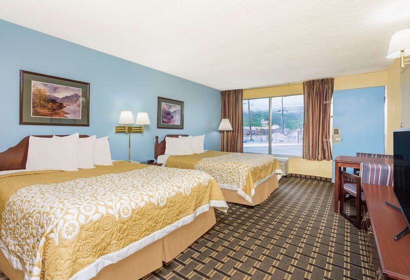Cameră Standard 2 Paturi Duble, Days Inn By Wyndham Clayton