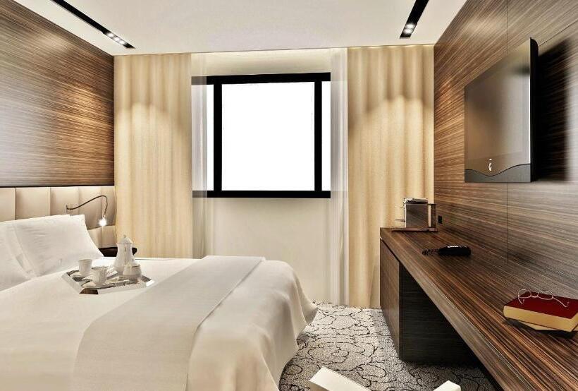 Номер Executive, Howard Hotel Paris Orly Airport