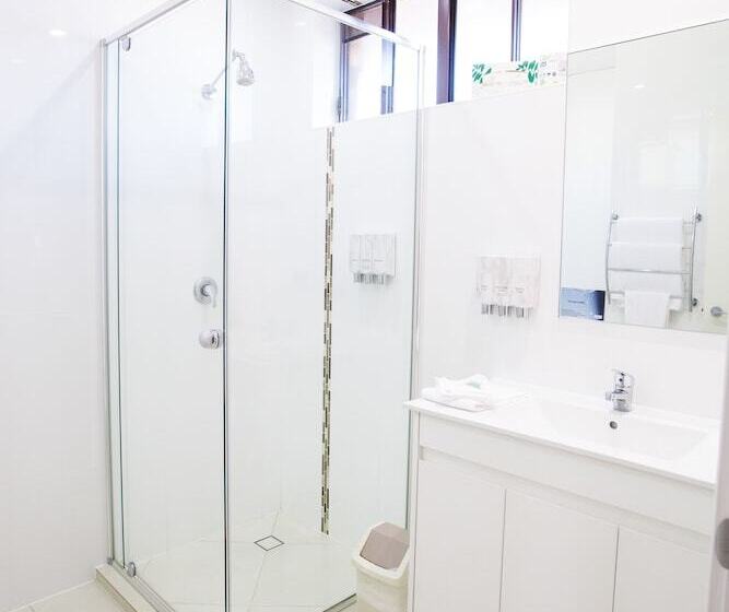 Вилла 2 Спальни, Quality Hotel Robertson Gardens