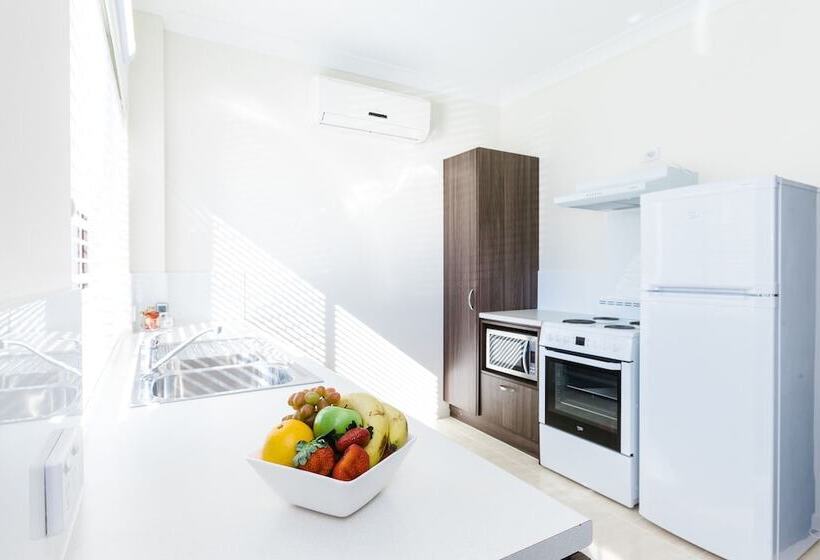 Вилла 2 Спальни, Quality Hotel Robertson Gardens
