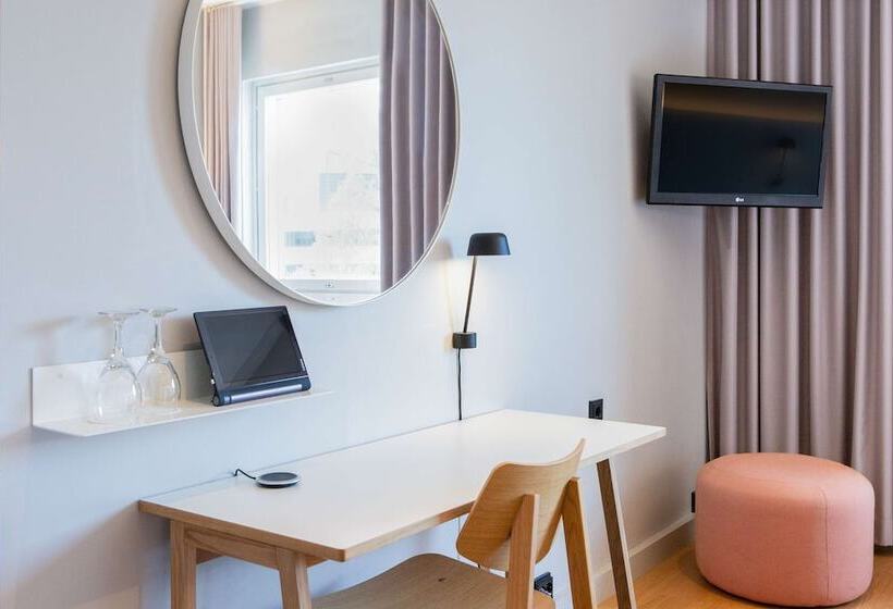 Номер Стандарт, Scandic Helsinki Aviapolis
