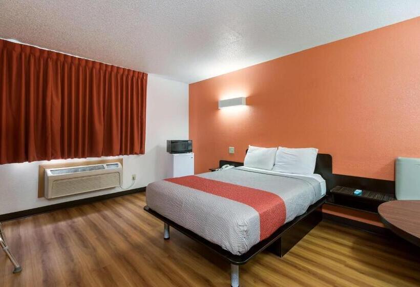 Стандартный Номер Кровать Кинг, Motel 6 Davenport, Ia