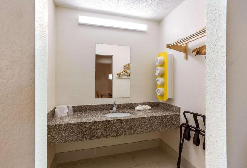 חדר סטנדרט, Motel 6 Macclenny, Fl