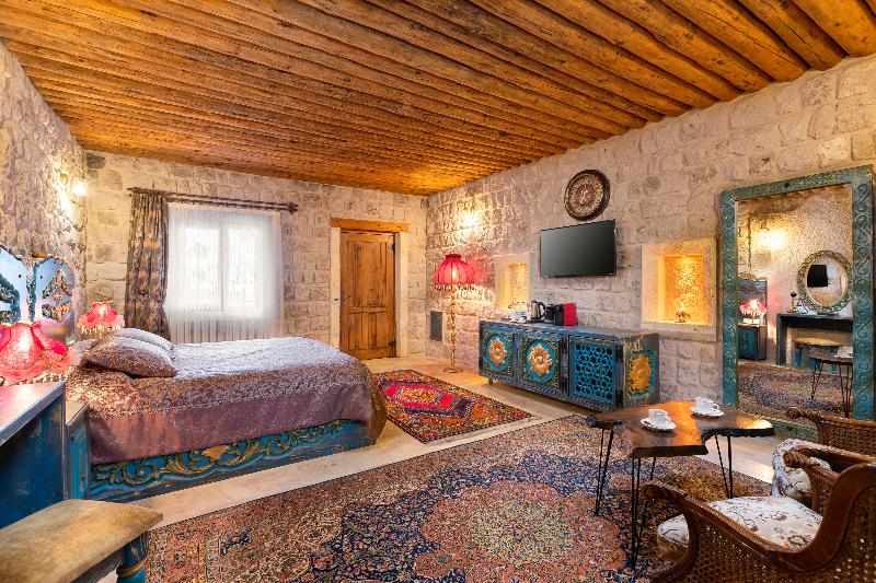 Номер Deluxe, Africana