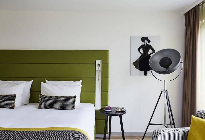 Номер Премиум, Indigo   Dusseldorf   Victoriaplatz, An Ihg